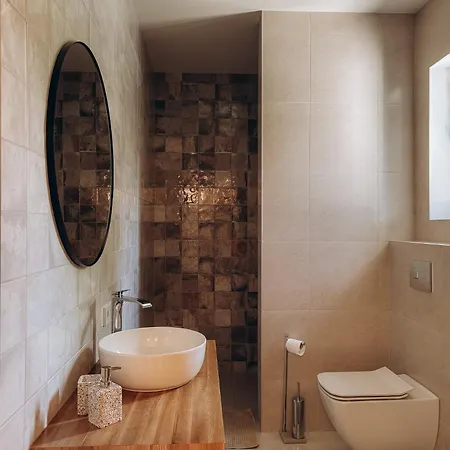 Cozy Private House Near In Casa de Férias
