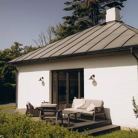 Cozy Private House Near In